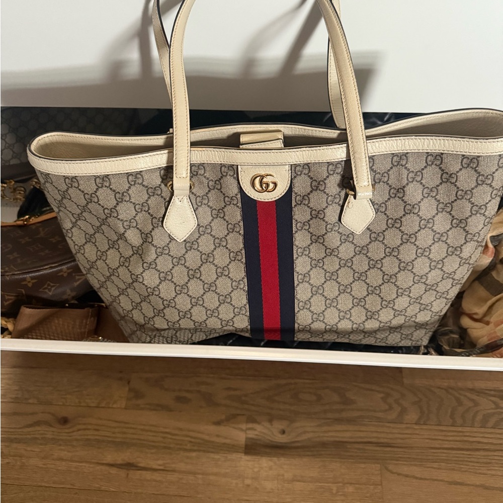 Gucci Beige GG Supreme Canvas Tote with Red and Navy Web Stripe
